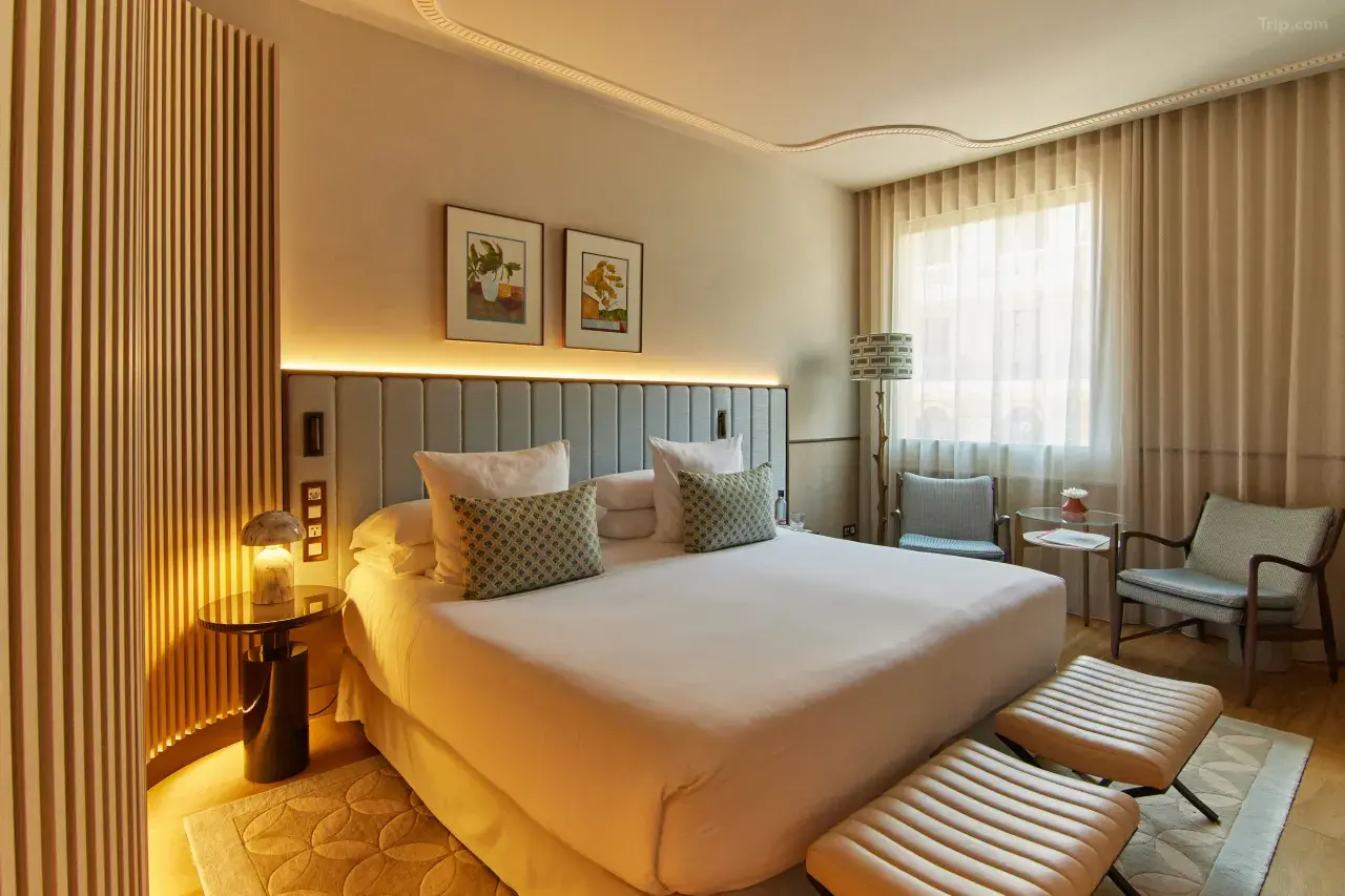 Superior Room — Trip.com listing photograph